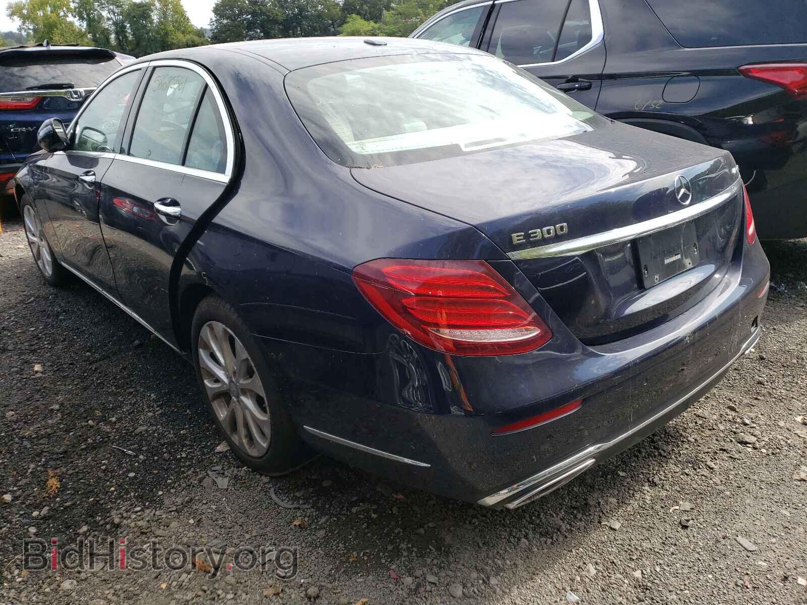 2017 MERCEDES-BENZ E-CLASS - VIN: WDDZF4KB1HA181780 - Фото 3