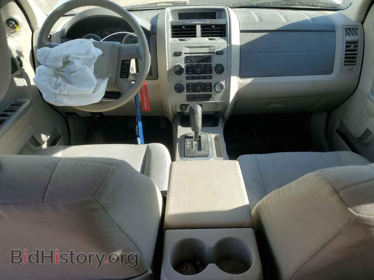 2011 FORD ESCAPE - VIN: 1FMCU9D73BKB72250 - Photo 8