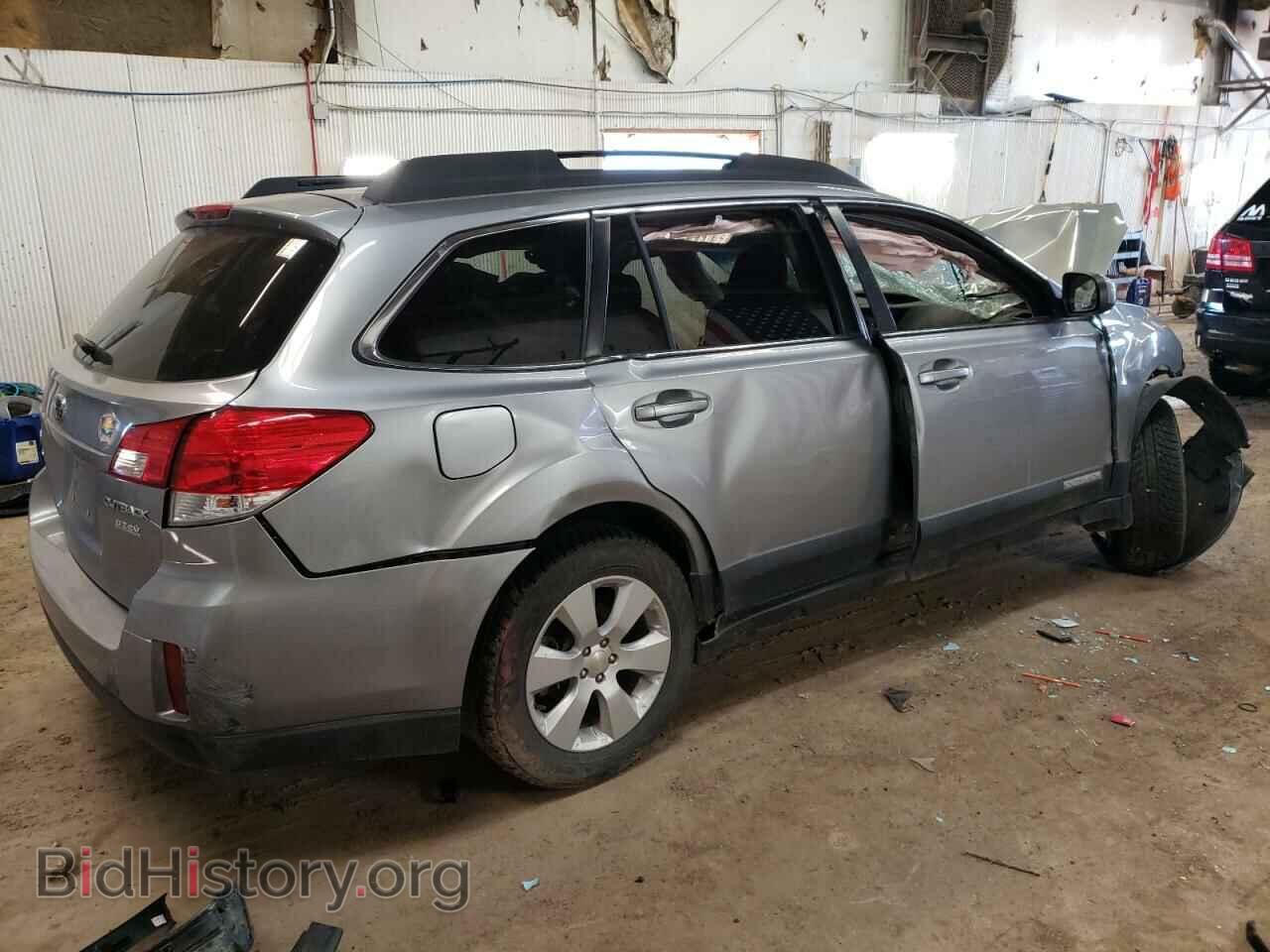 2011 SUBARU OUTBACK - VIN: 4S4BRBGC4B3363635 - Фото 3