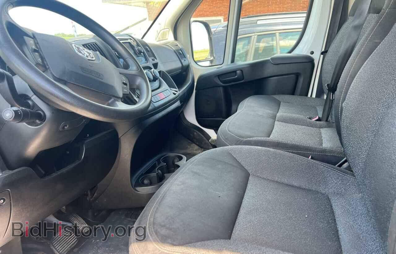 2014 RAM All Models - VIN: 3C6TRVAG8EE117973 - Photo 5