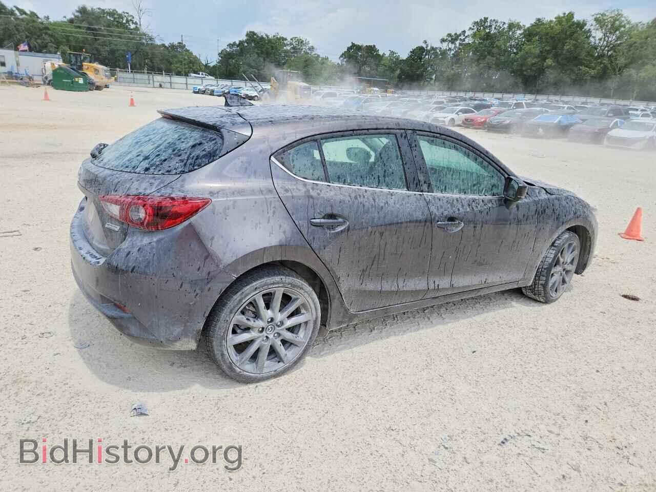2018 MAZDA 3 - VIN: 3MZBN1M33JM163371 - Фото 3