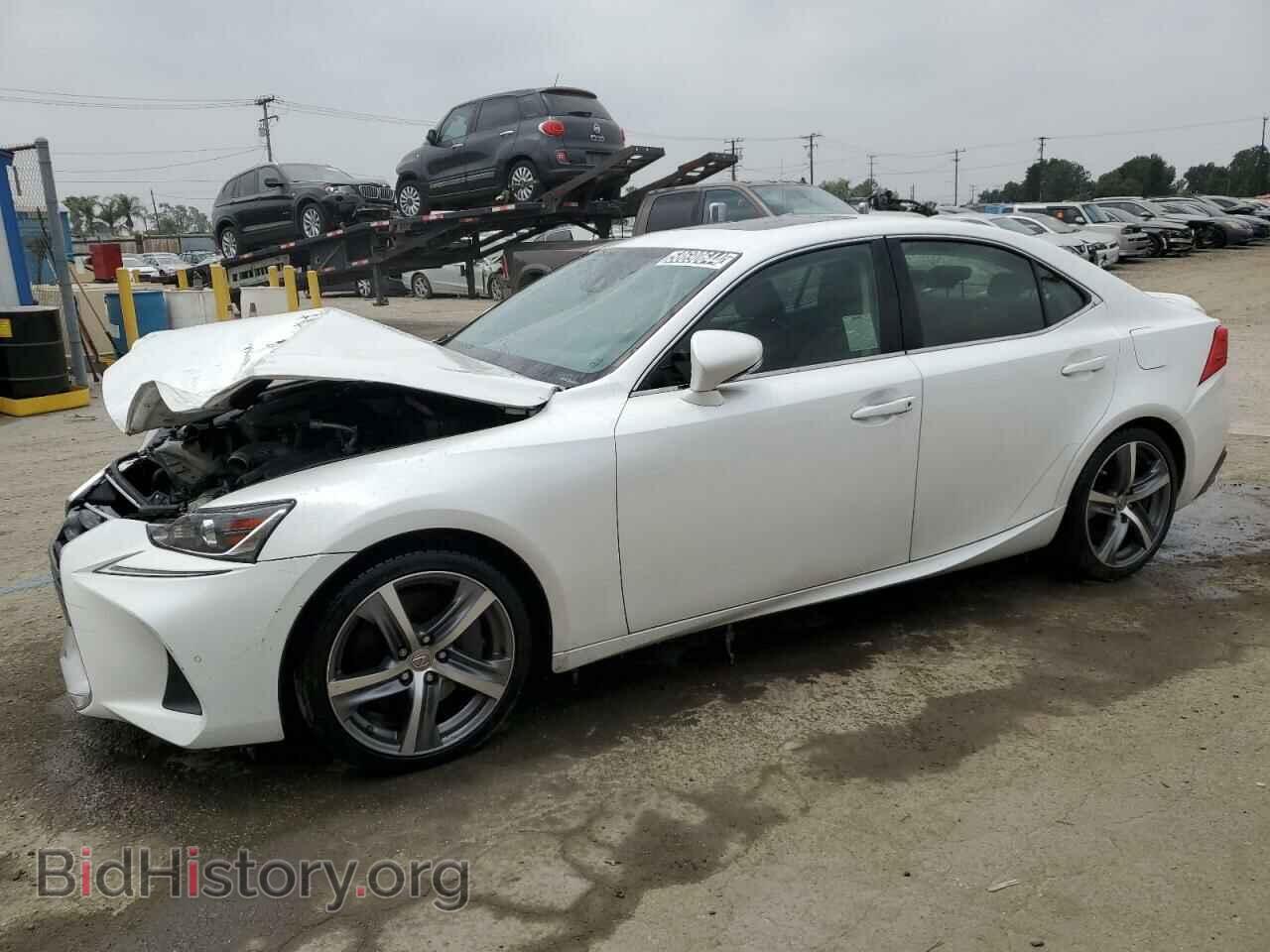 Photo JTHBA1D27H5047384 - LEXUS IS 2017