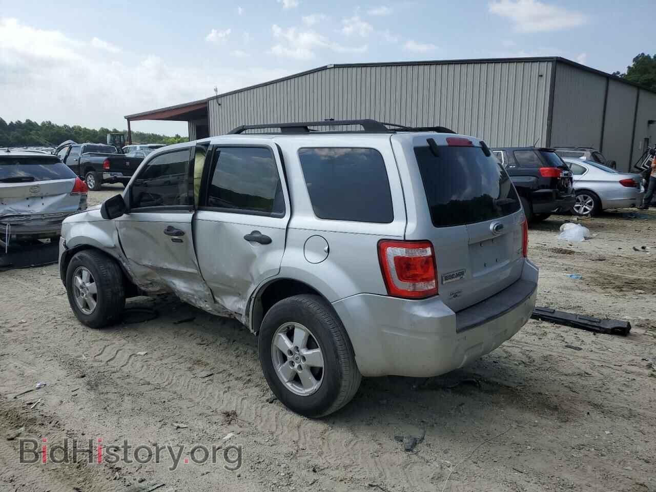 2009 FORD ESCAPE - VIN: 1FMCU93G39KD14303 - Фото 2