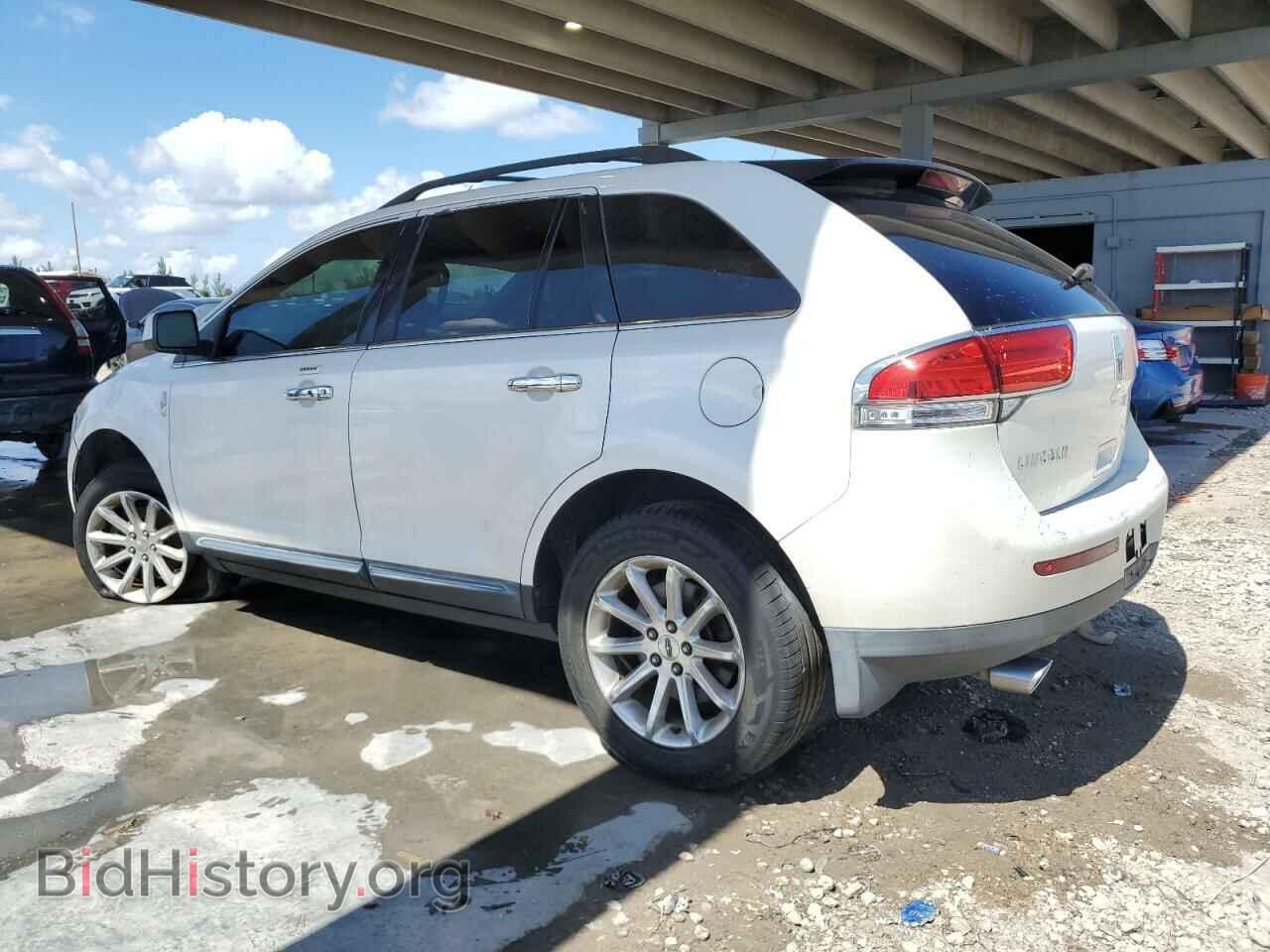 2011 LINCOLN MKX - VIN: 2LMDJ6JK4BBJ04381 - Фото 2