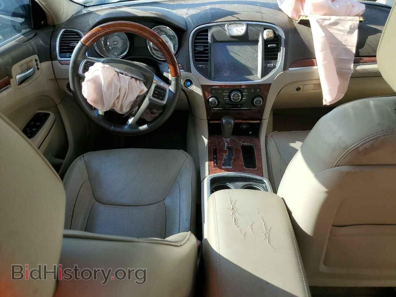 2011 CHRYSLER 300 - VIN: 2C3CA6CT6BH592235 - Фото 8