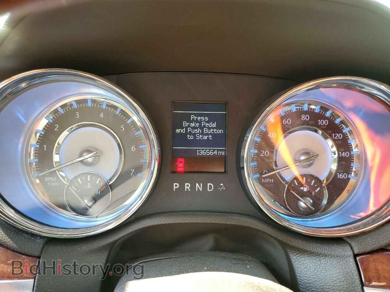 2011 CHRYSLER 300 - VIN: 2C3CA6CT6BH592235 - Фото 9