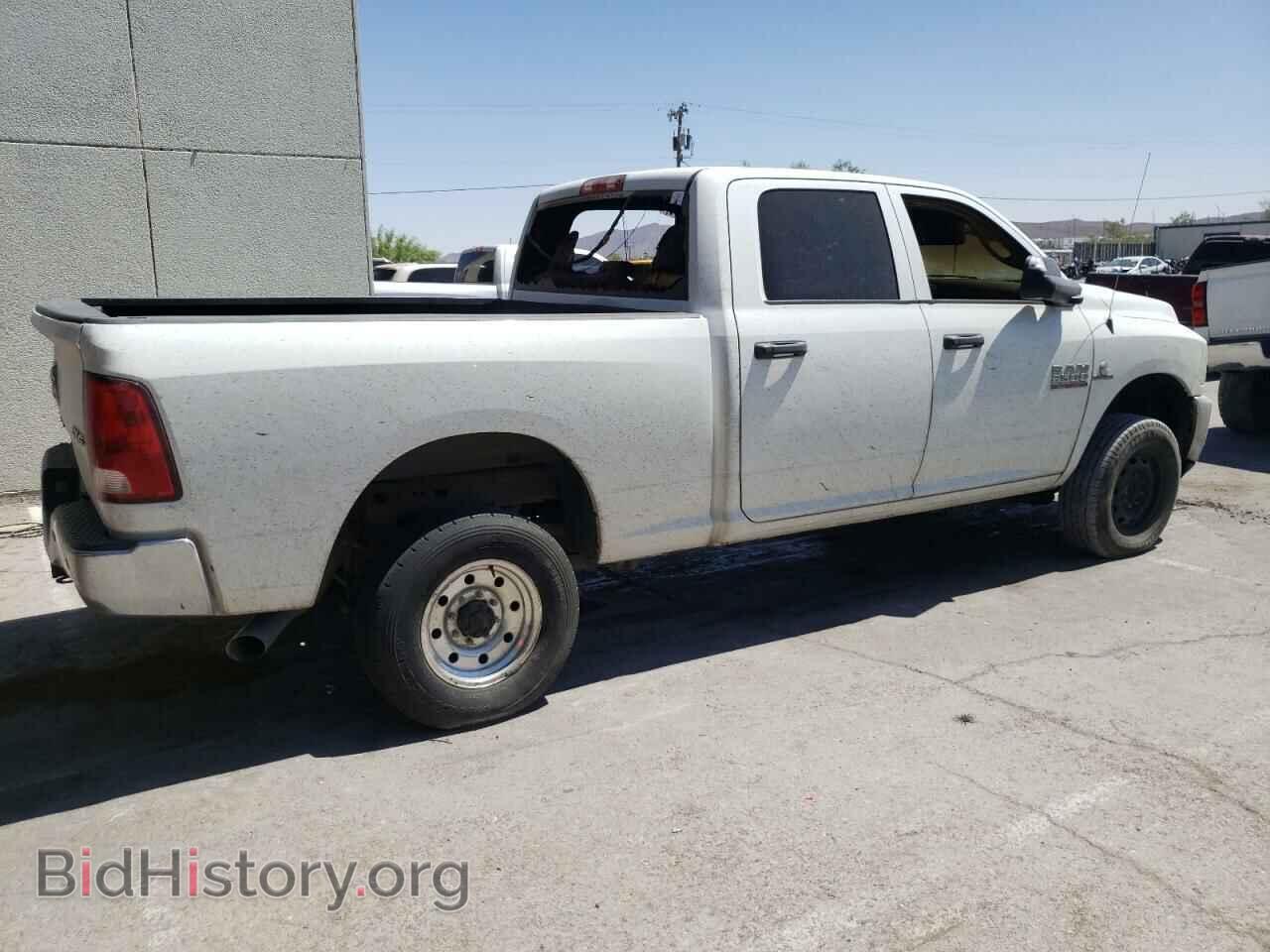 2018 RAM All Models - VIN: 3C6UR5CL9JG216380 - Фото 3