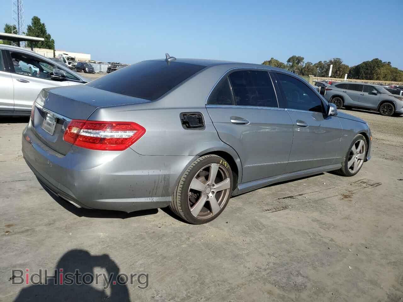 2012 MERCEDES-BENZ E-CLASS - VIN: WDDHF5KB1CA604951 - Фото 3