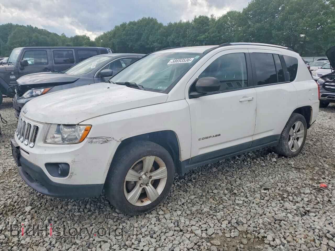 Фотография 1J4NF1FB4BD216622 - JEEP COMPASS 2011