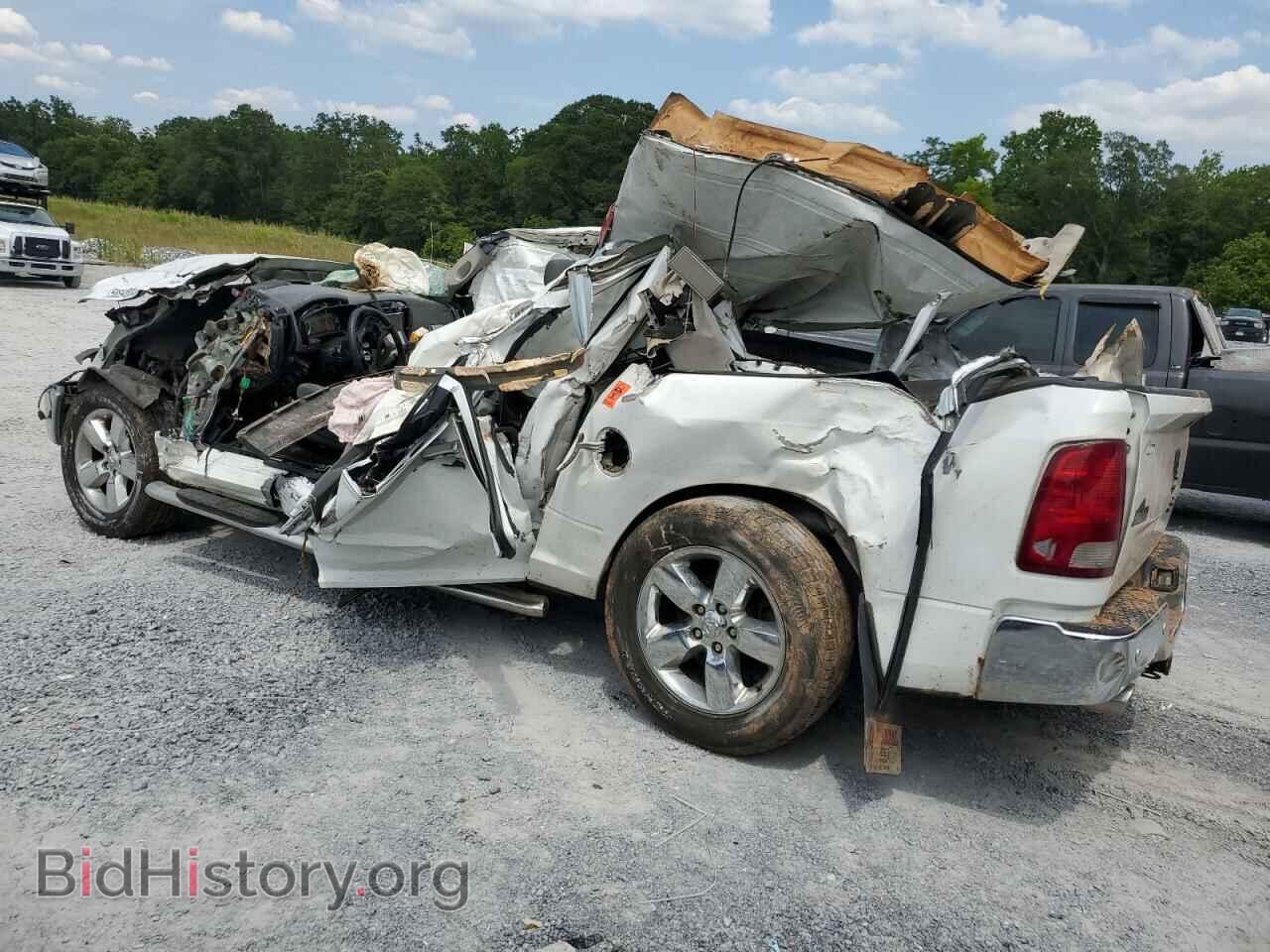 2016 RAM 1500 - VIN: 3C6RR6LT2GG301064 - Фото 2