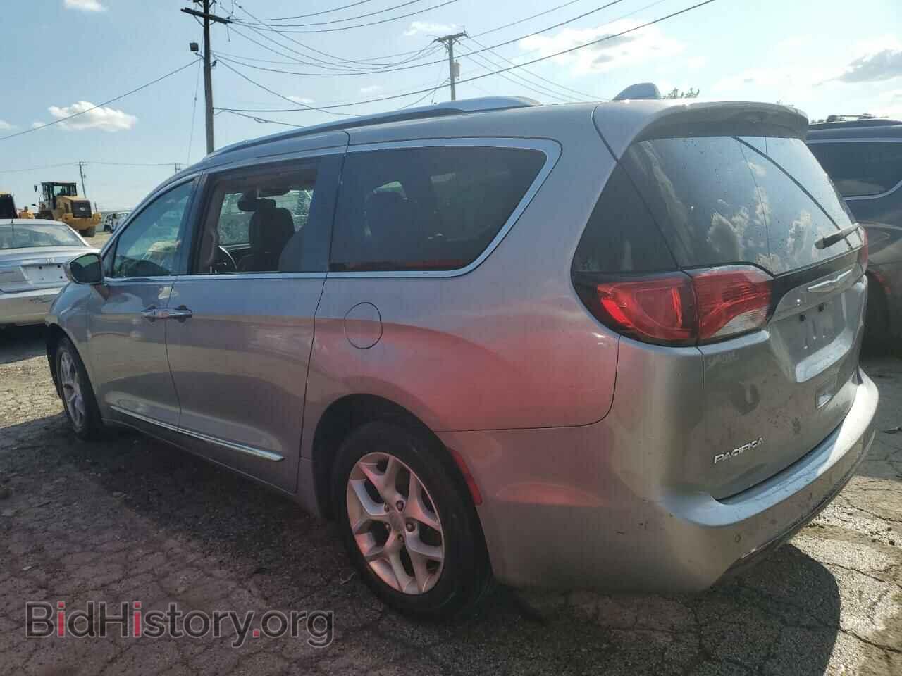 2017 CHRYSLER PACIFICA - VIN: 2C4RC1EG4HR656052 - Photo 2