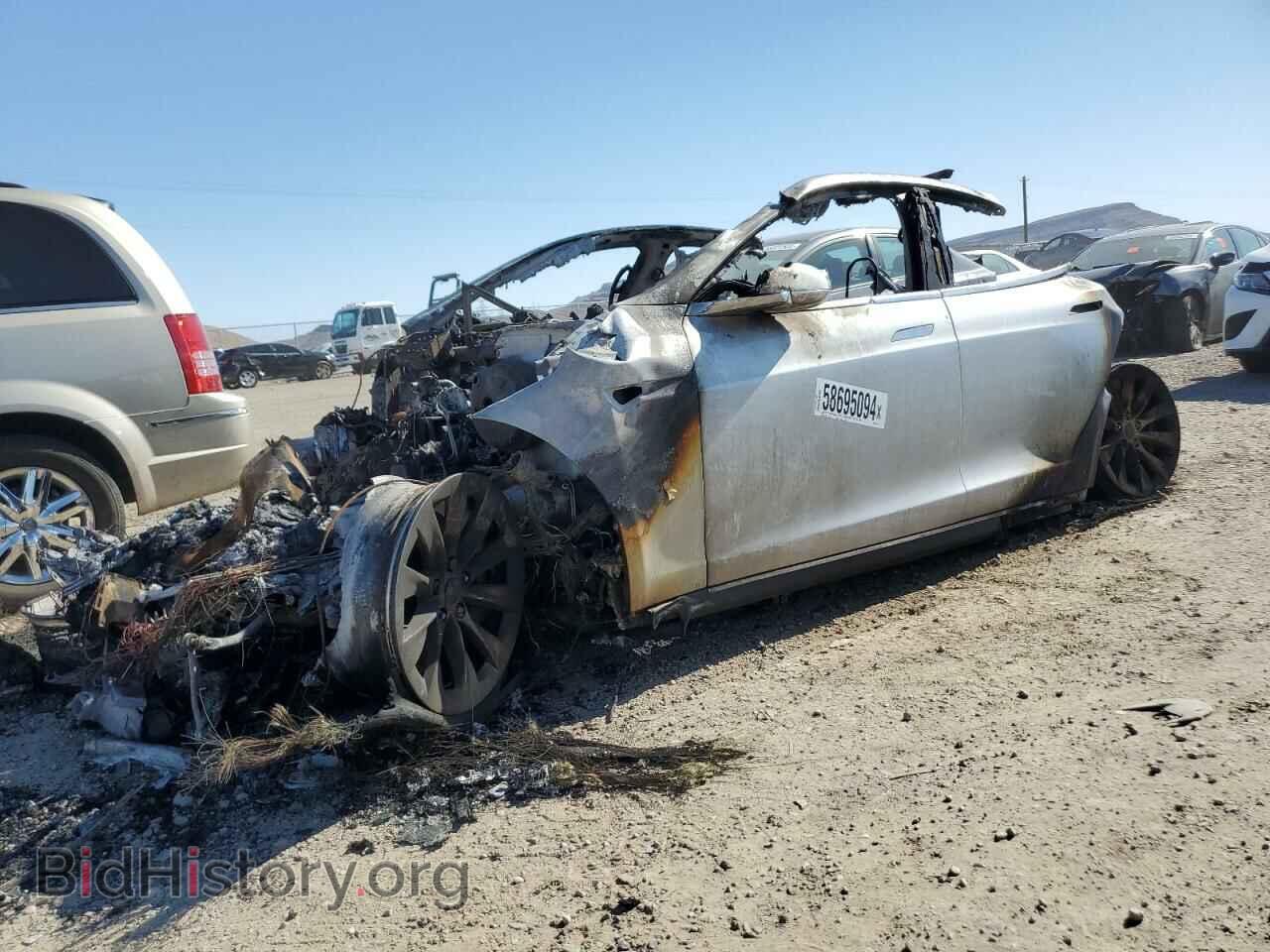 Фотография 5YJSA1H11EFP32235 - TESLA MODEL S 2014