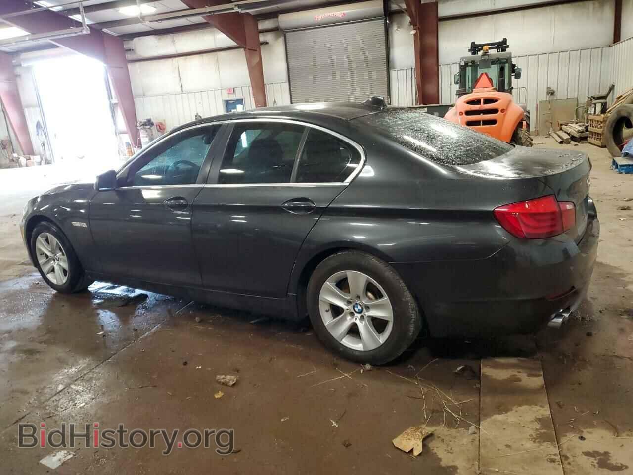 2011 BMW 5 SERIES - VIN: WBAFR1C50BC746850 - Фото 2