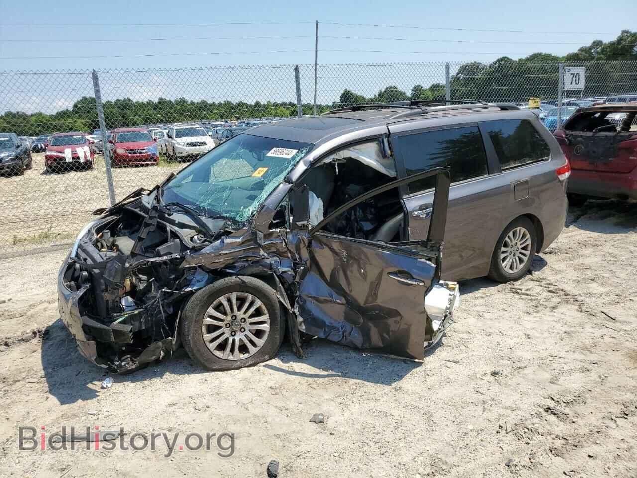 Фотография 5TDYK3DC4BS169036 - TOYOTA All Models 2011