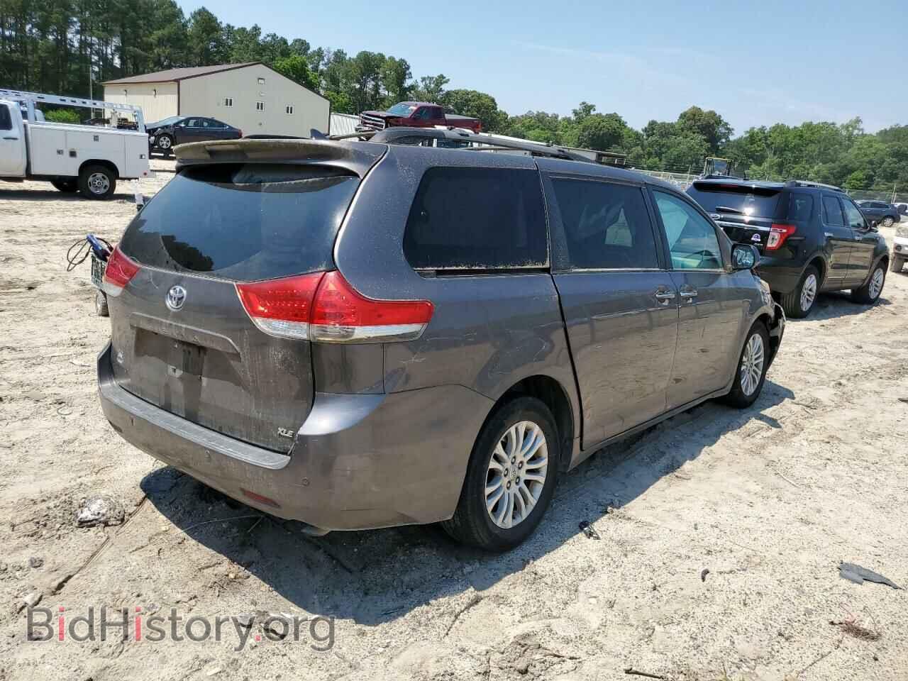 2011 TOYOTA All Models - VIN: 5TDYK3DC4BS169036 - Фото 3