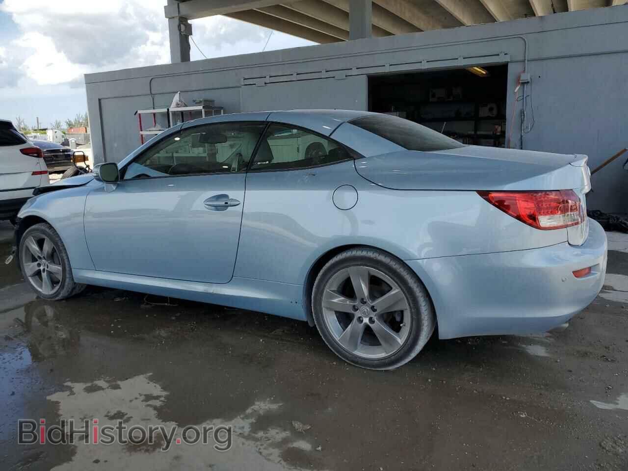 2011 LEXUS IS - VIN: JTHFE2C24B2506442 - Photo 2