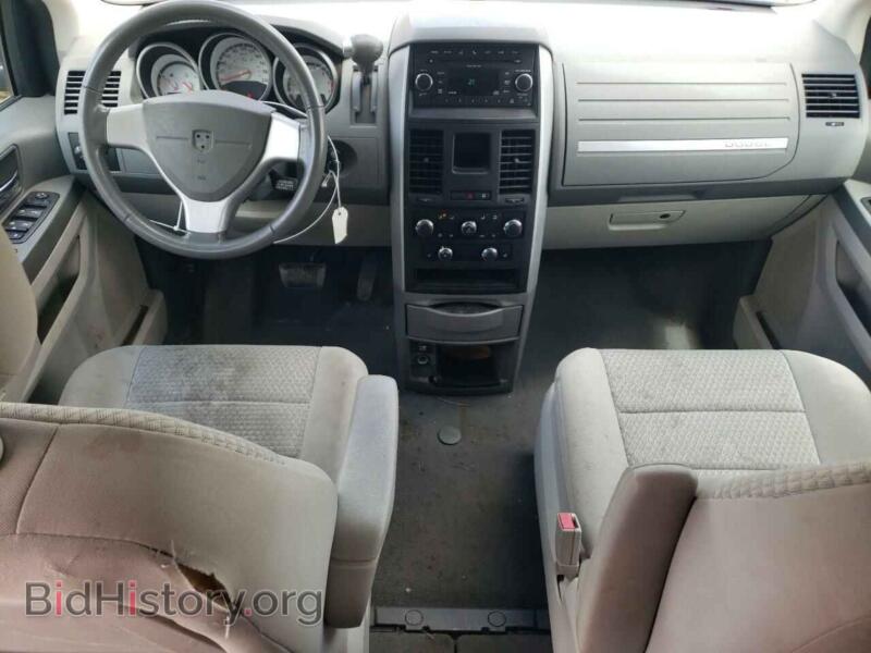 2010 Dodge CARAVAN (VIN 2D4RN4DE1AR291561) — photo 8 of 14