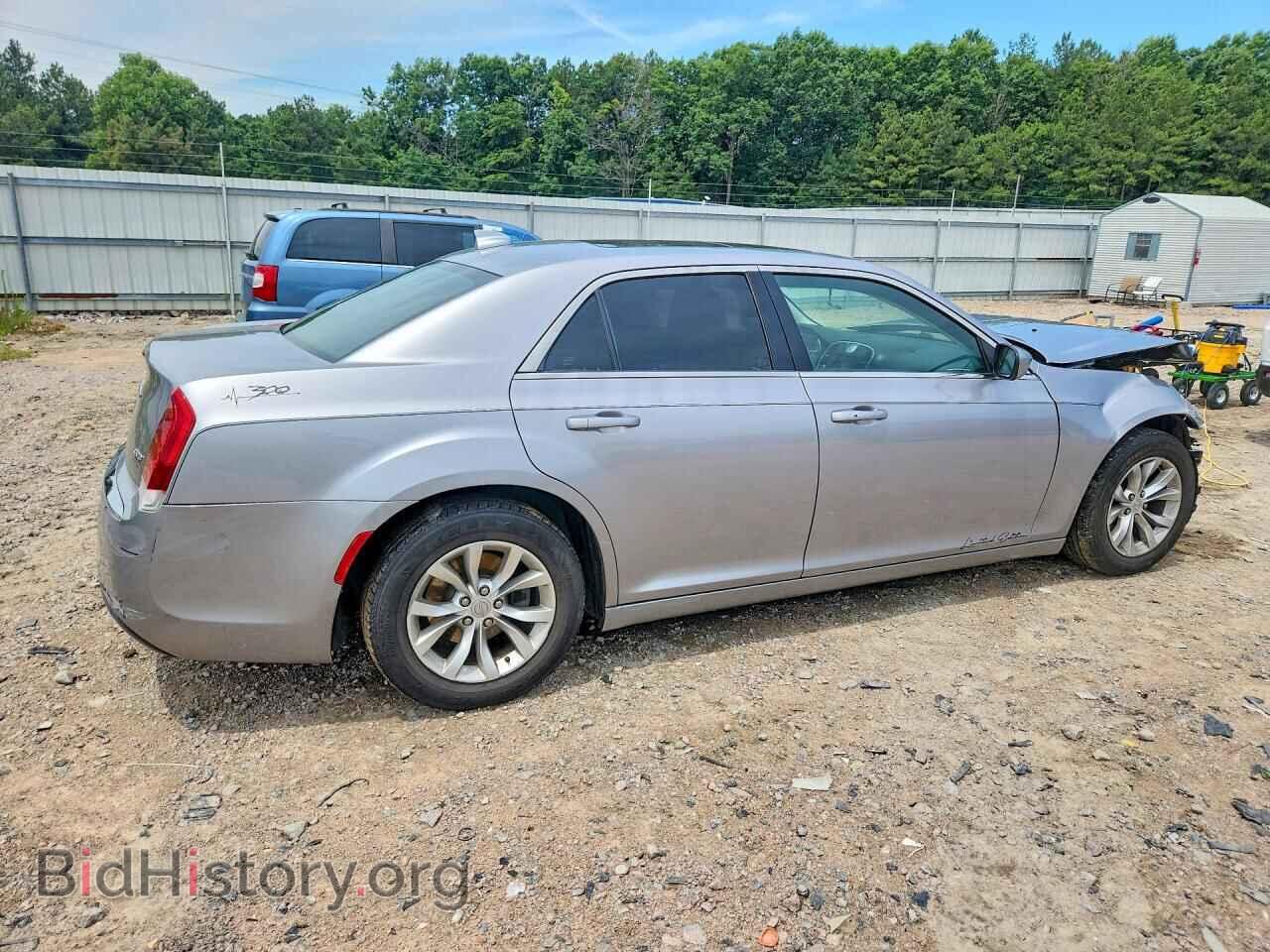 2016 CHRYSLER 300 - VIN: 2C3CCAAG8GH235424 - Фото 3