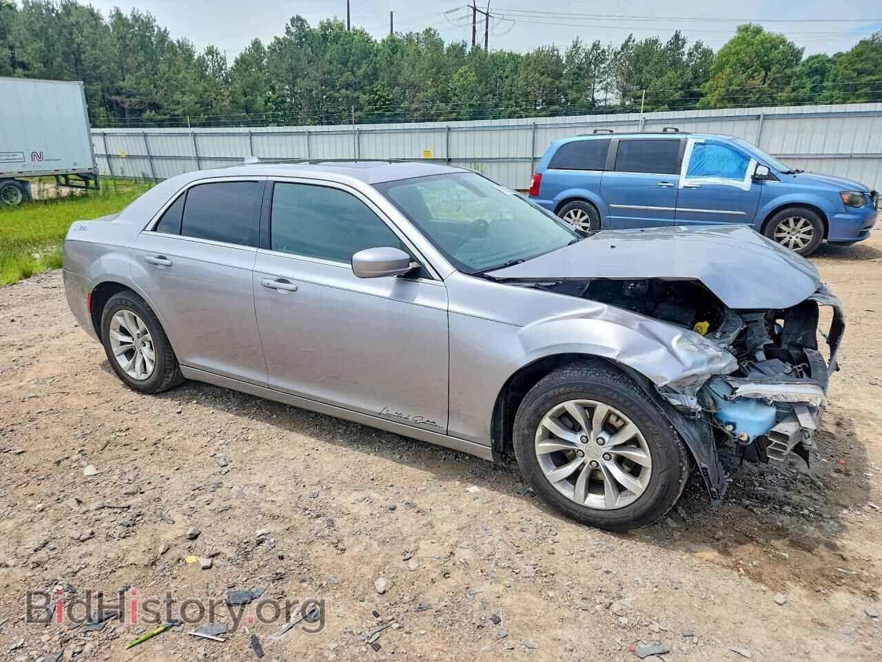 2016 CHRYSLER 300 - VIN: 2C3CCAAG8GH235424 - Фото 4