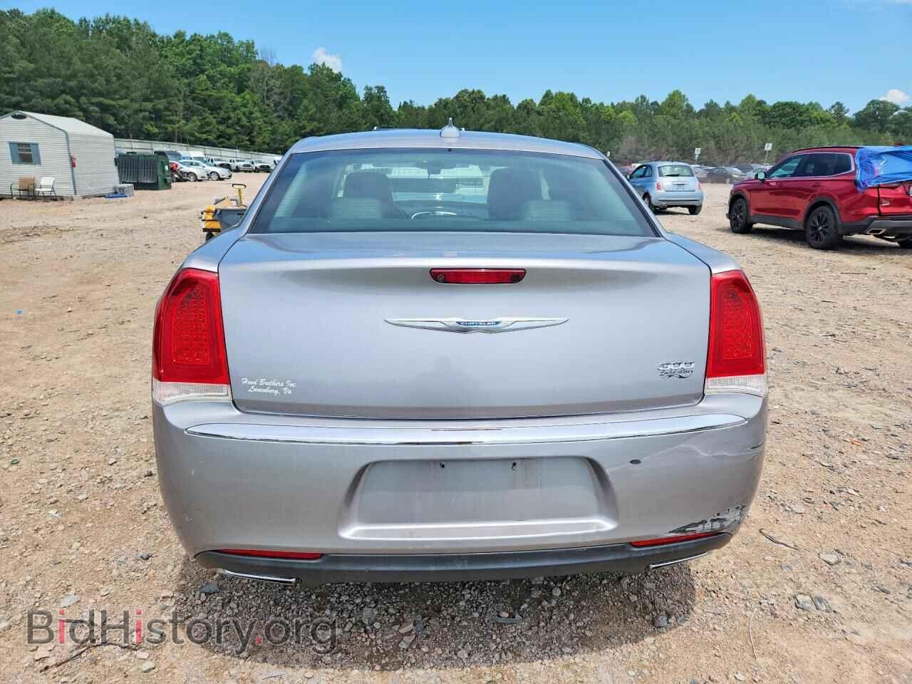 2016 CHRYSLER 300 - VIN: 2C3CCAAG8GH235424 - Фото 6
