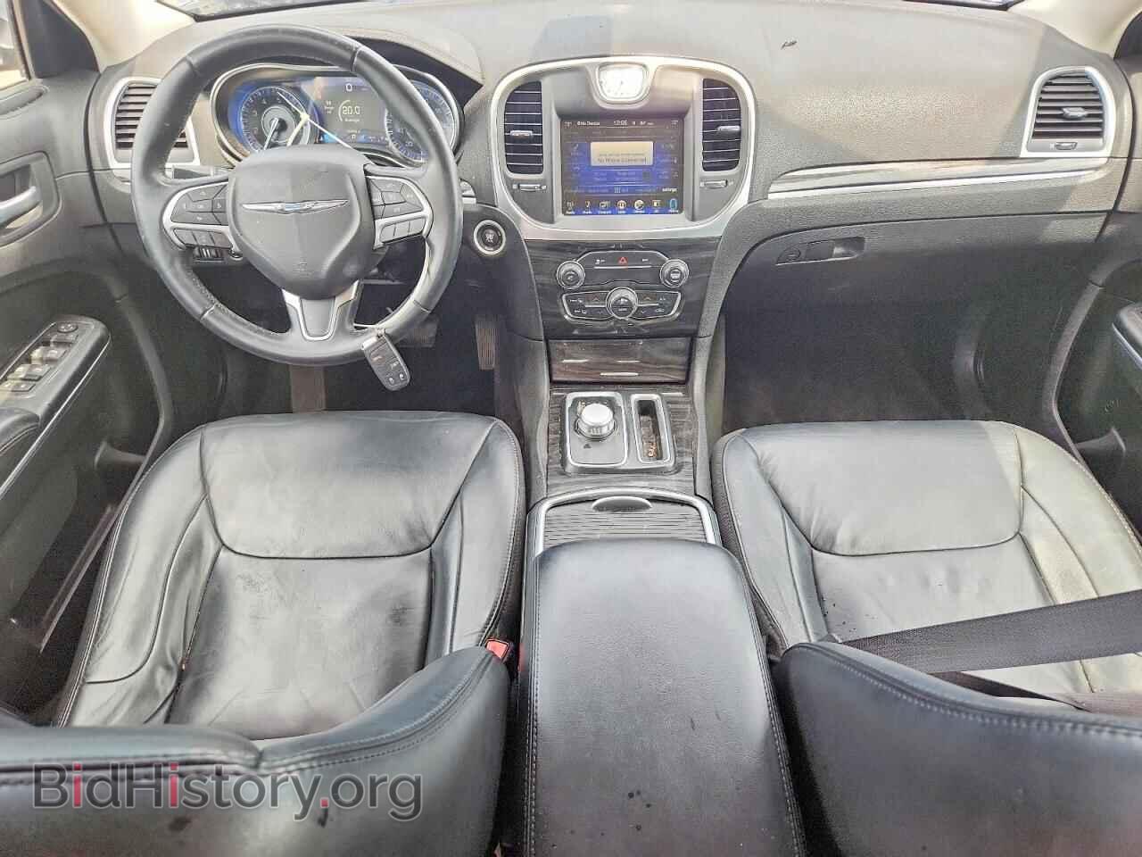 2016 CHRYSLER 300 - VIN: 2C3CCAAG8GH235424 - Фото 8