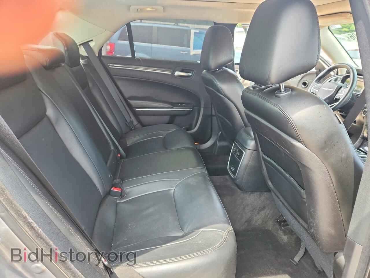 2016 CHRYSLER 300 - VIN: 2C3CCAAG8GH235424 - Фото 10