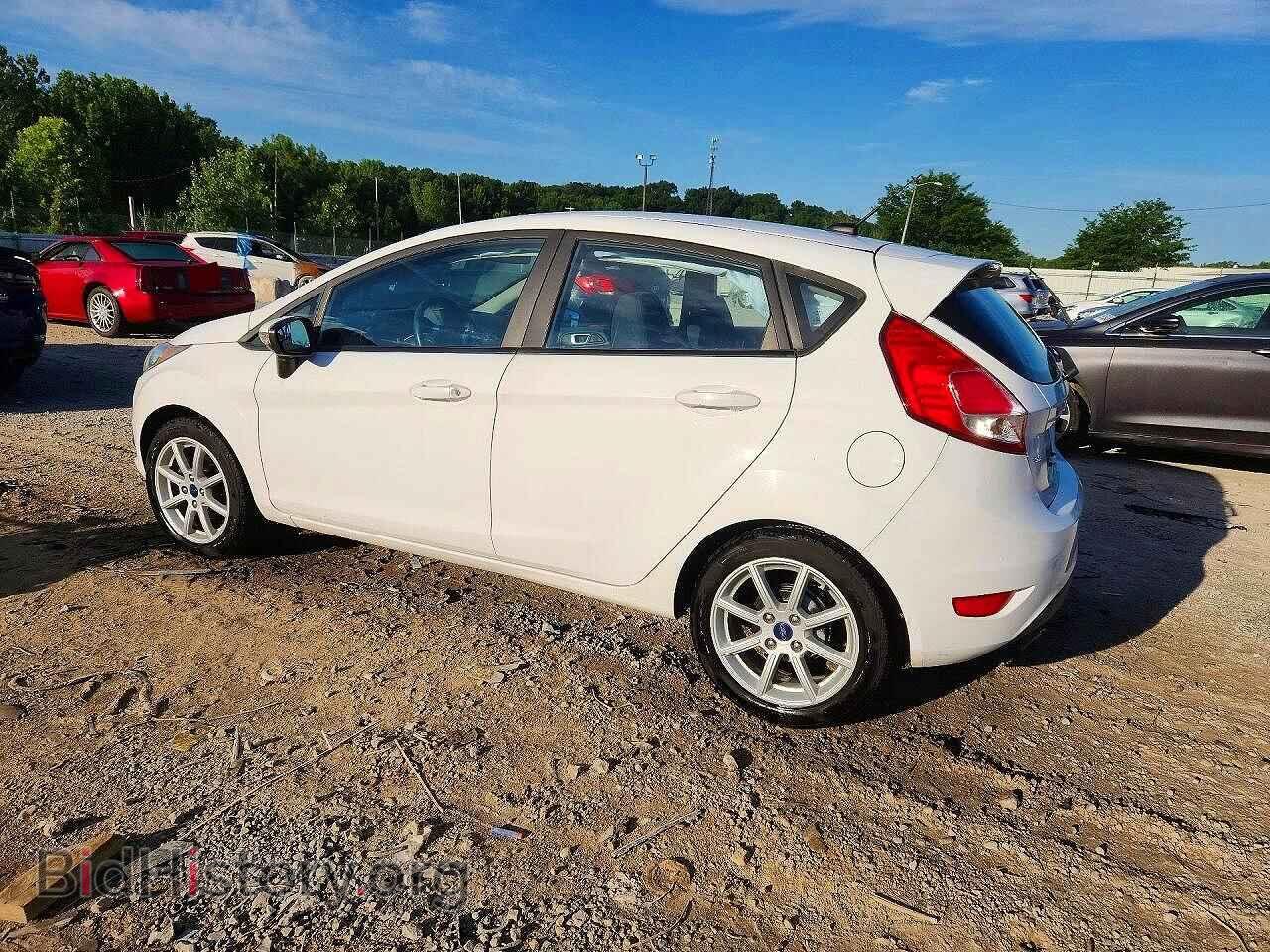 2015 FORD FIESTA - VIN: 3FADP4EJ8FM209195 - Photo 2