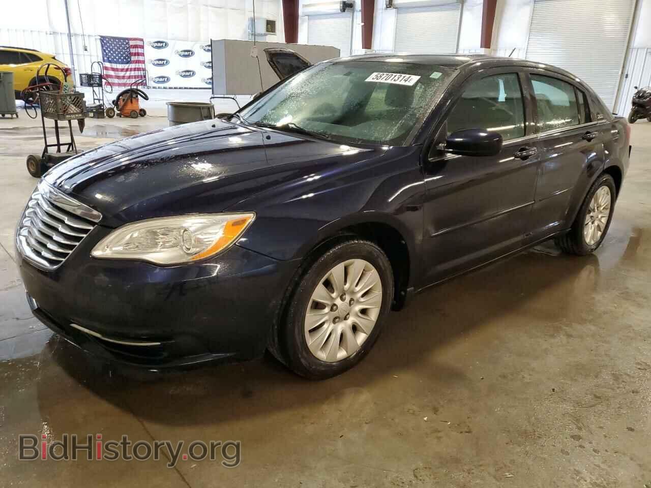 Photo 1C3BC4FB0BN557873 - CHRYSLER 200 2011