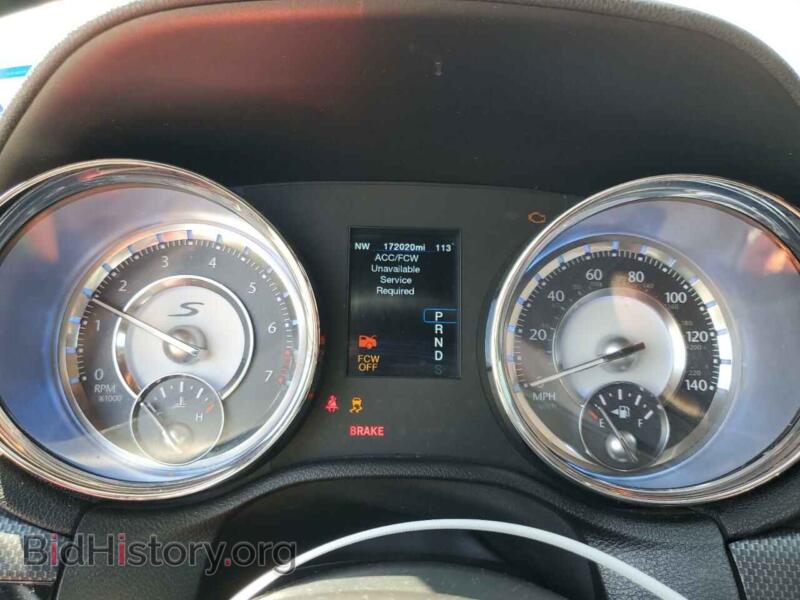 2012 Chrysler 300 (VIN 2C3CCABG2CH140480) — фото 9 из 13