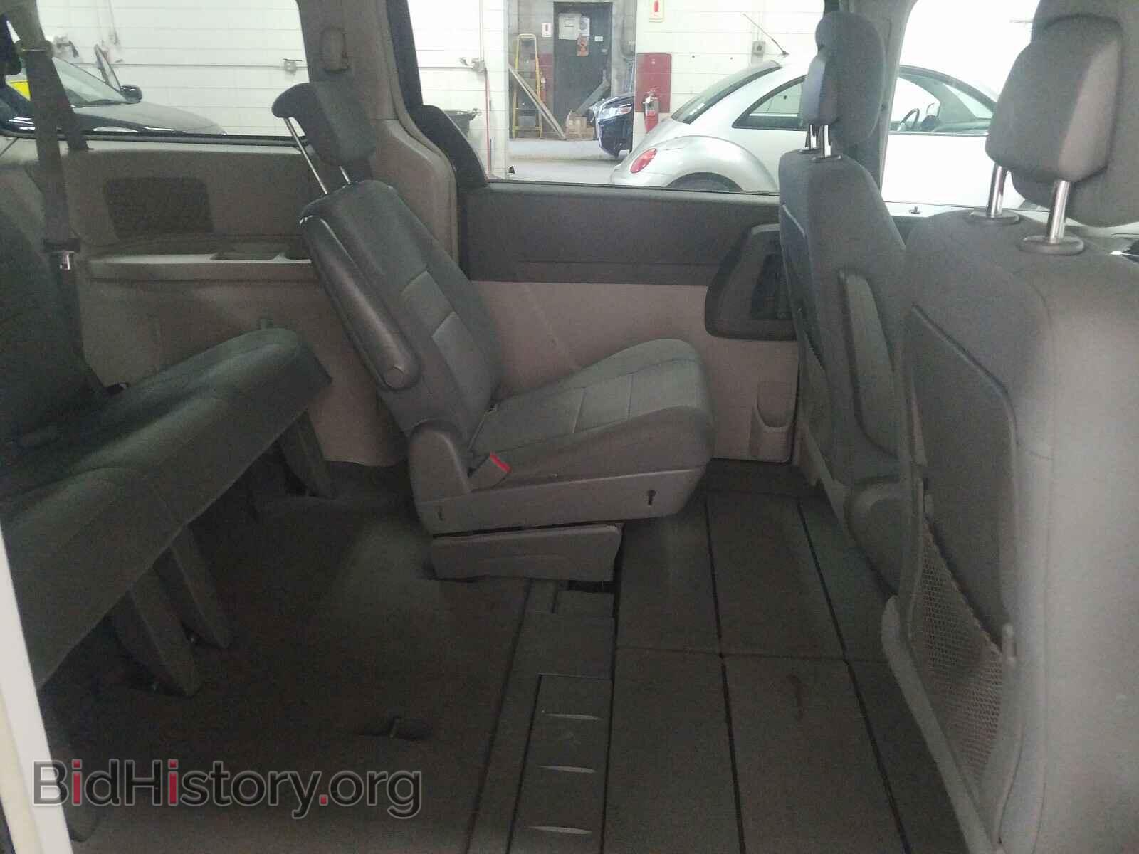 2010 CHRYSLER MINIVAN - VIN: 2A4RR2D11AR340352 - Фото 6