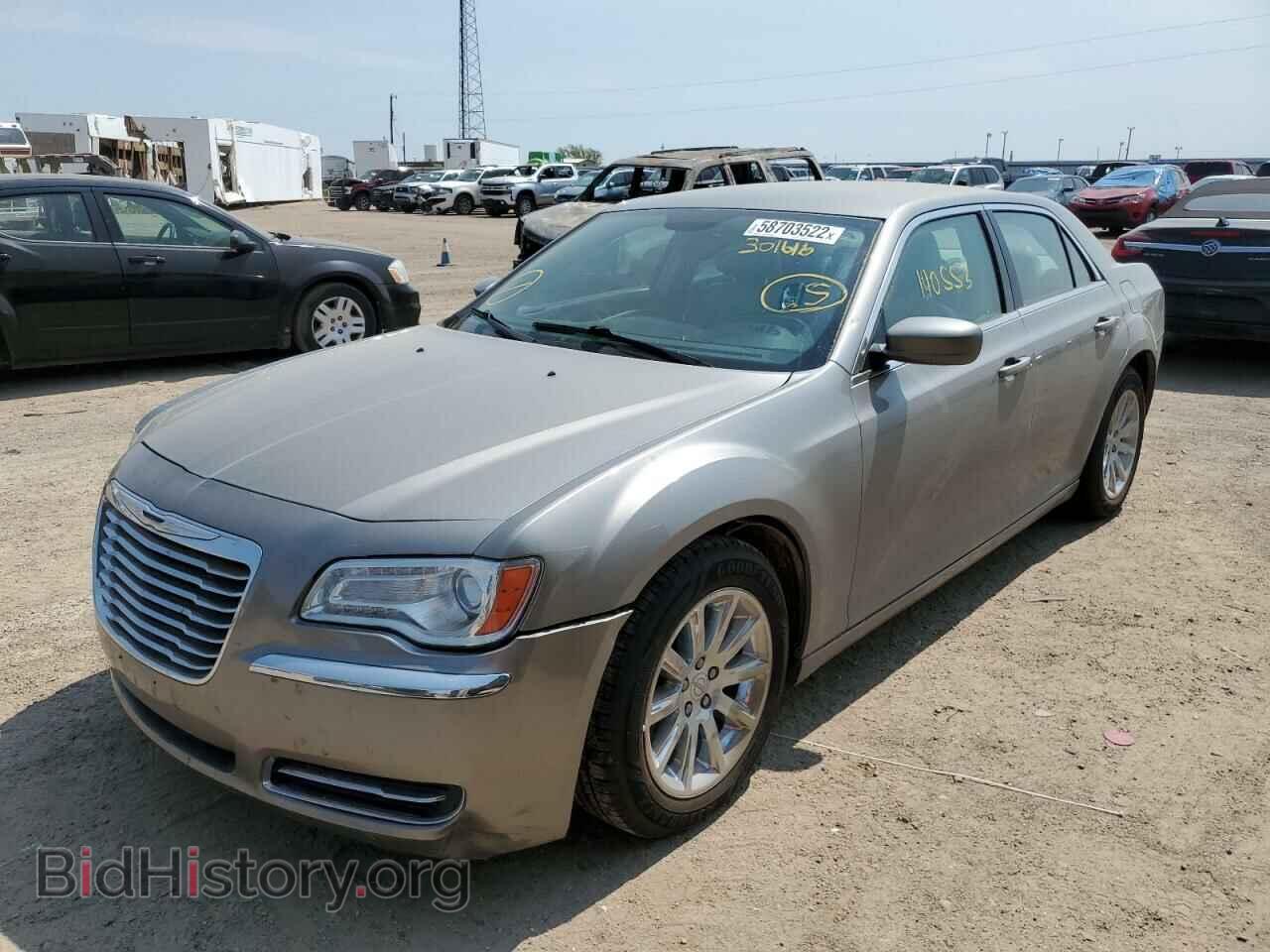 2014 CHRYSLER 300 - VIN: 2C3CCAAG1EH301616 - Фото 2