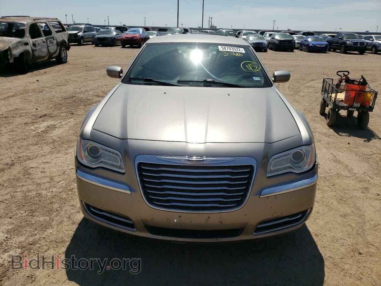 2014 CHRYSLER 300 - VIN: 2C3CCAAG1EH301616 - Фото 9