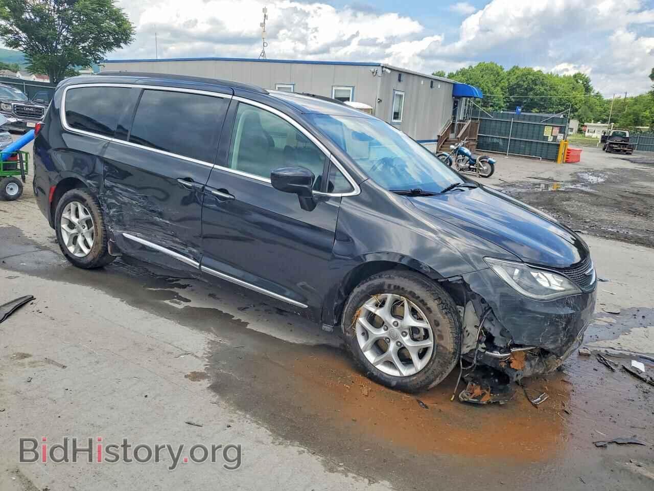 2017 CHRYSLER PACIFICA - VIN: 2C4RC1BG2HR560621 - Photo 4