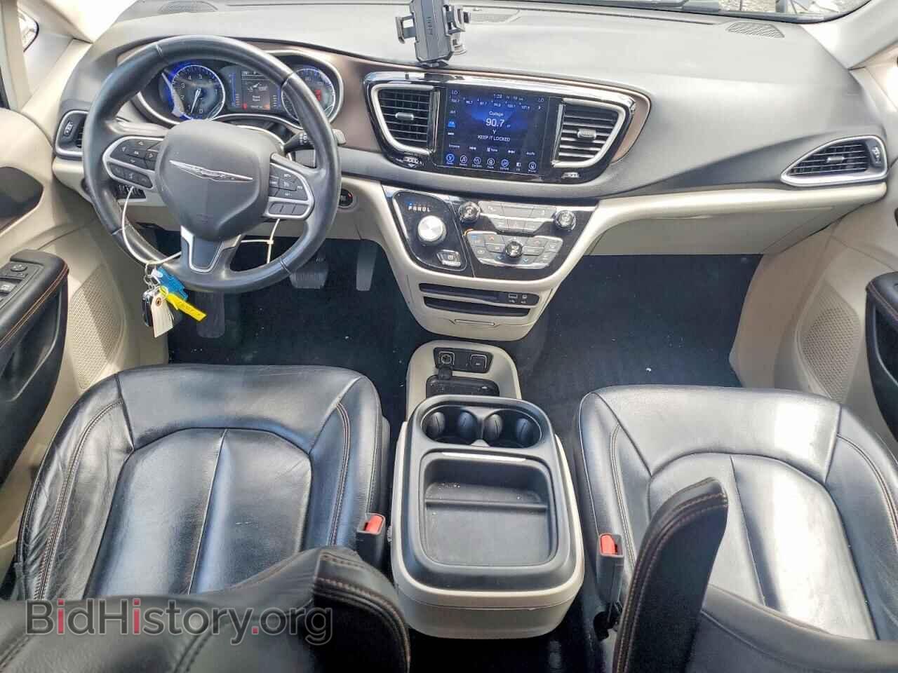 2017 CHRYSLER PACIFICA - VIN: 2C4RC1BG2HR560621 - Photo 8