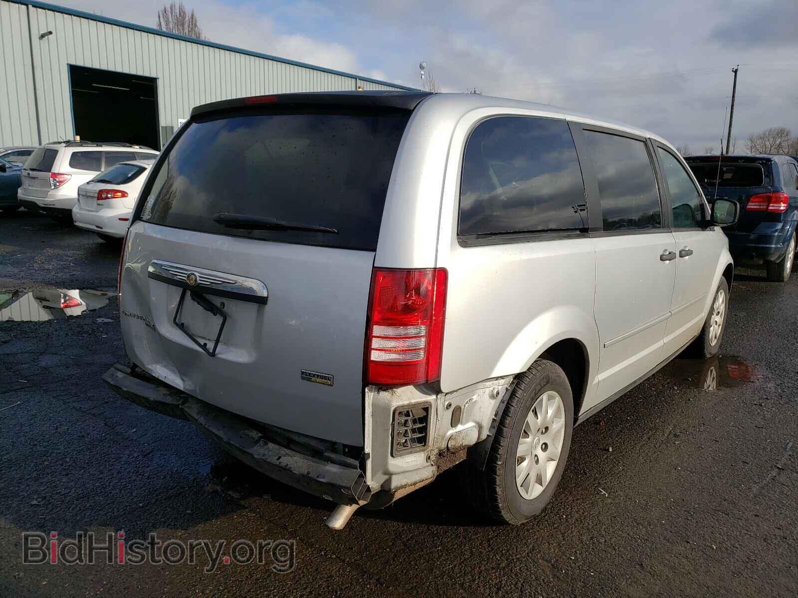 2008 CHRYSLER MINIVAN - VIN: 2A8HR44H98R721847 - Фото 4