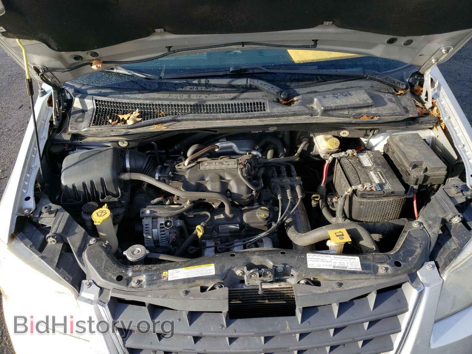 2008 CHRYSLER MINIVAN - VIN: 2A8HR44H98R721847 - Фото 7