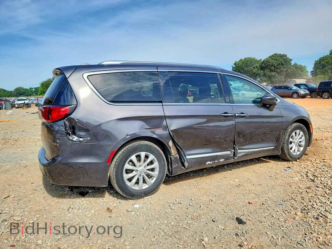 2019 CHRYSLER PACIFICA - VIN: 2C4RC1BG5KR668724 - Фото 3