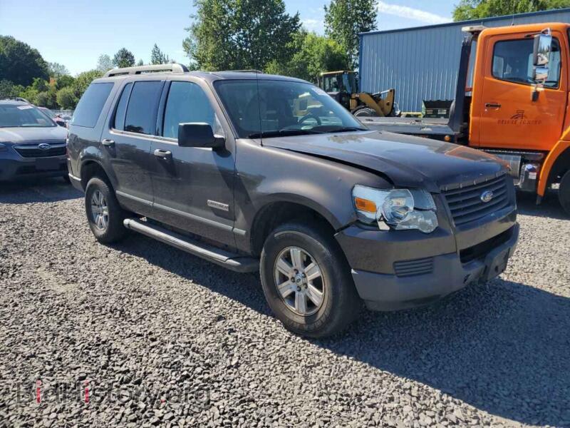 2006 Ford EXPLORER (VIN 1FMEU72E46UA93128) — фото 4 из 12