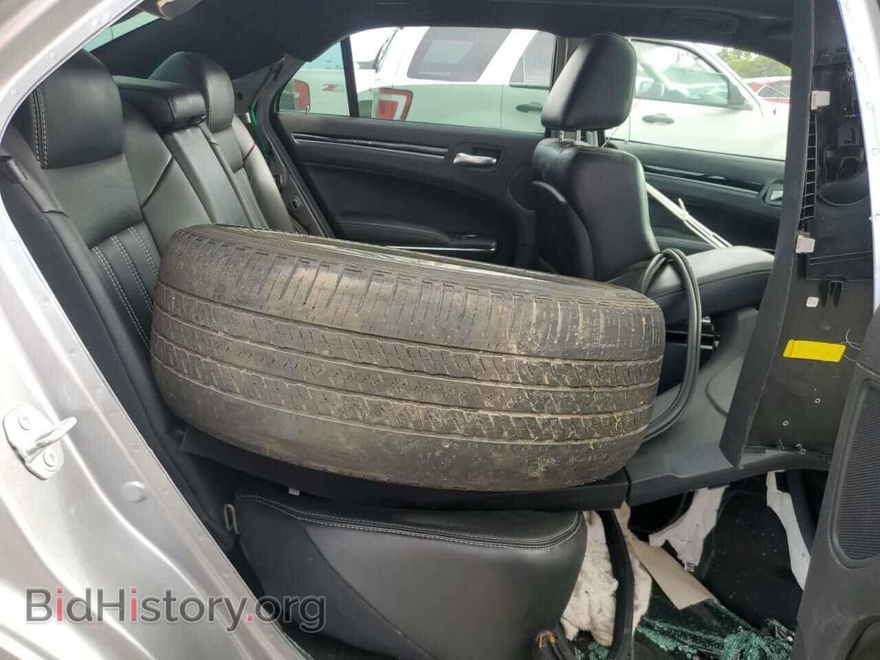 2017 CHRYSLER 300 - VIN: 2C3CCABG8HH567802 - Фото 10
