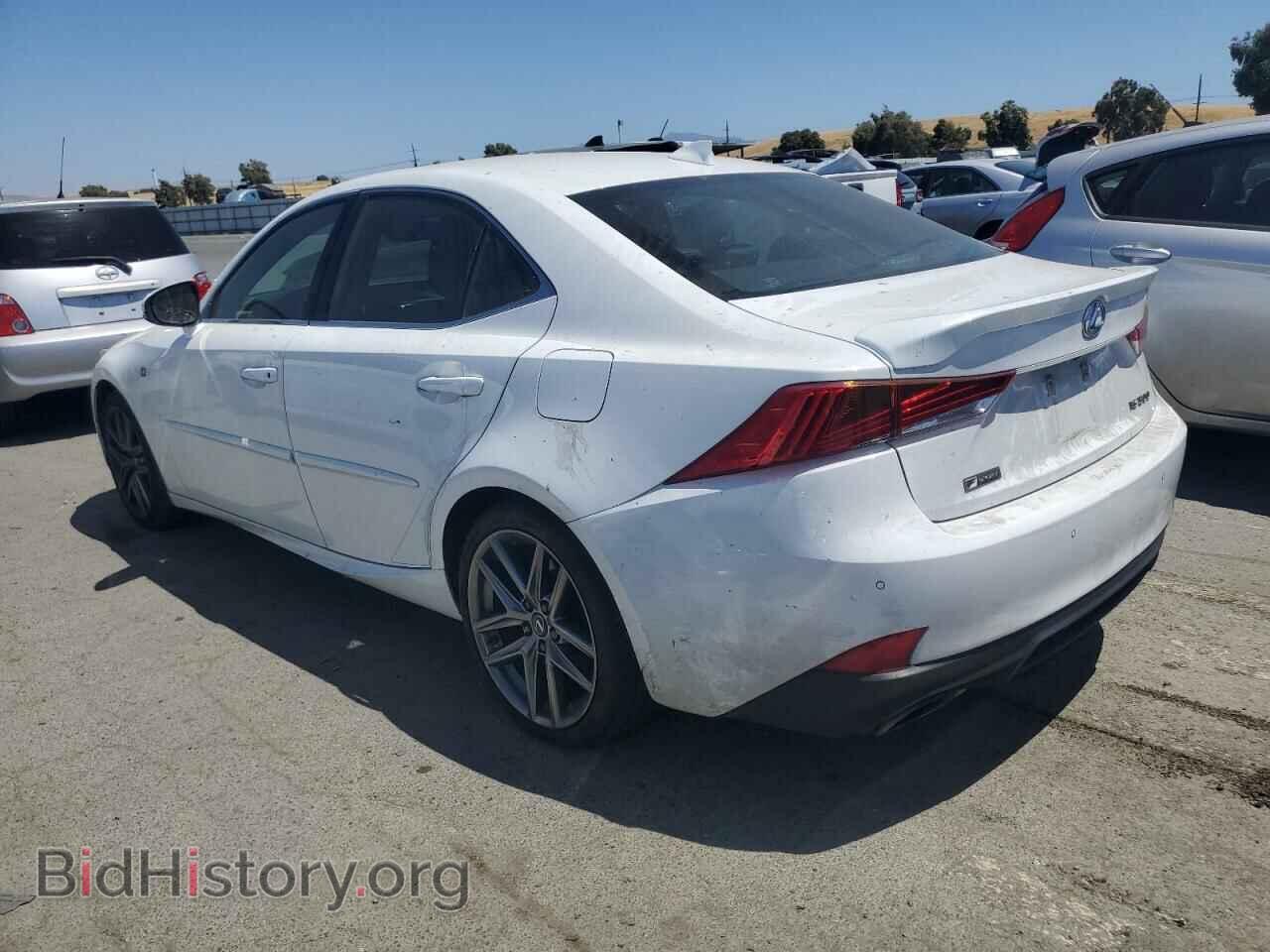 2019 LEXUS IS - VIN: JTHBA1D25K5092136 - Фото 2