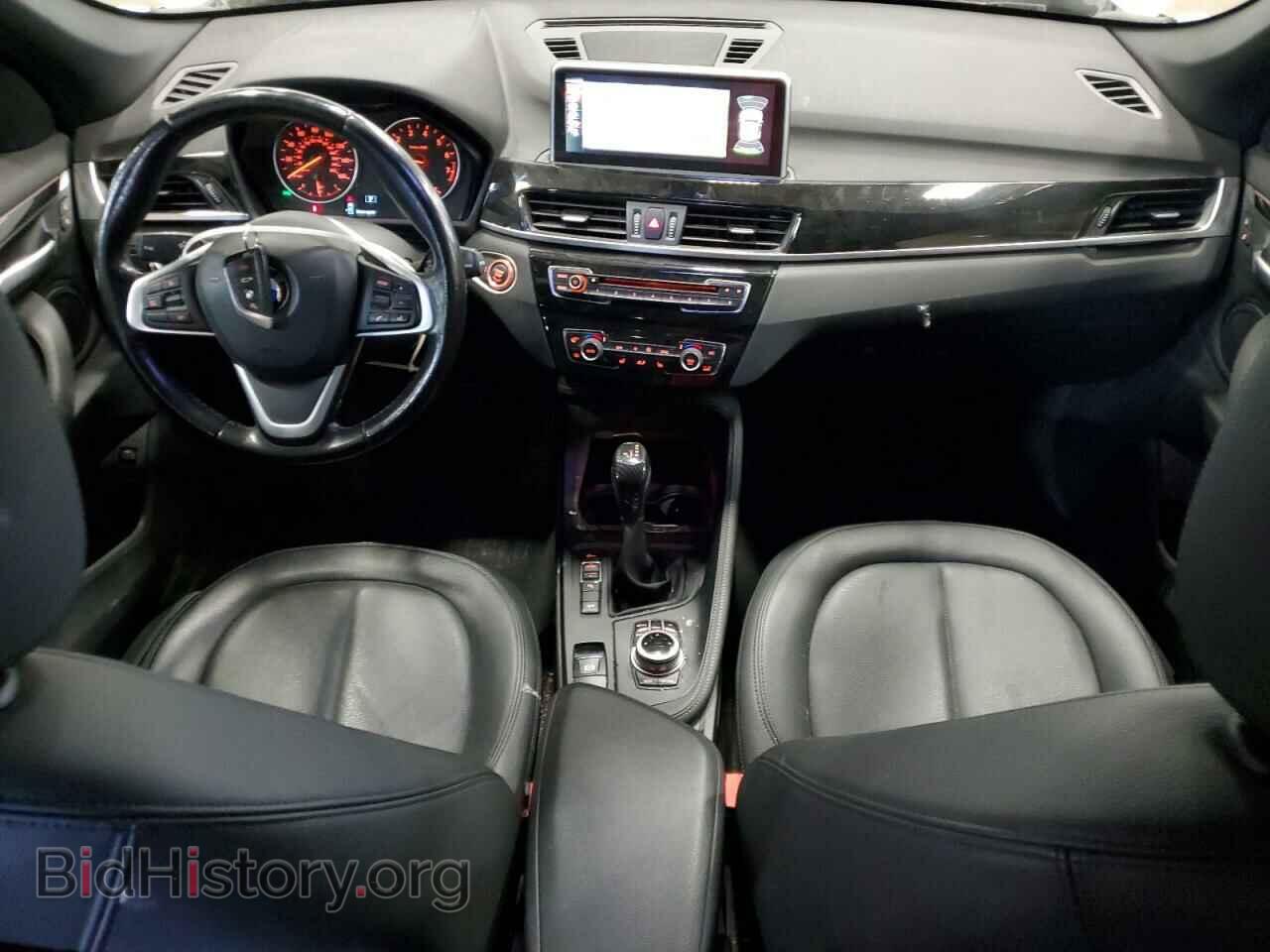 2017 BMW X1 - VIN: WBXHT3C3XH5F85563 - Фото 8