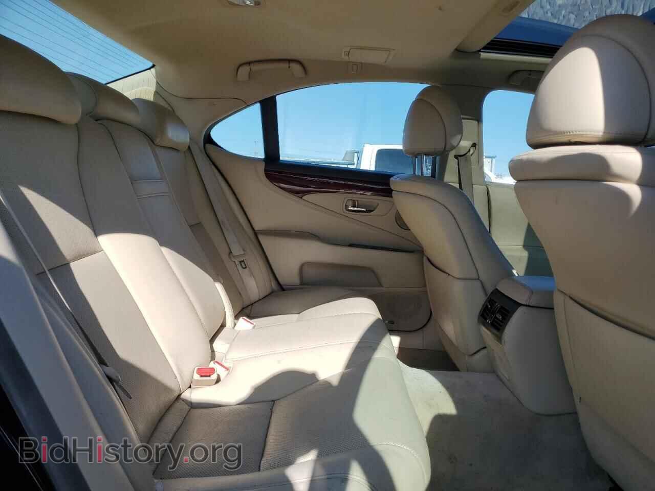 2011 LEXUS LS460 - VIN: JTHCL5EF8B5011265 - Photo 10
