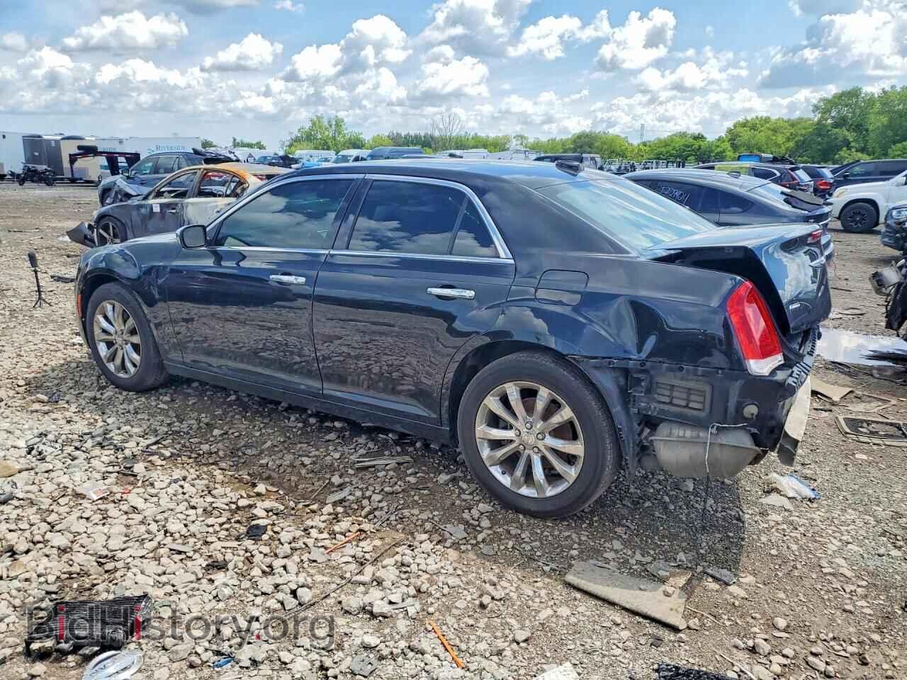 2016 CHRYSLER 300 - VIN: 2C3CCAKG9GH111418 - Photo 2