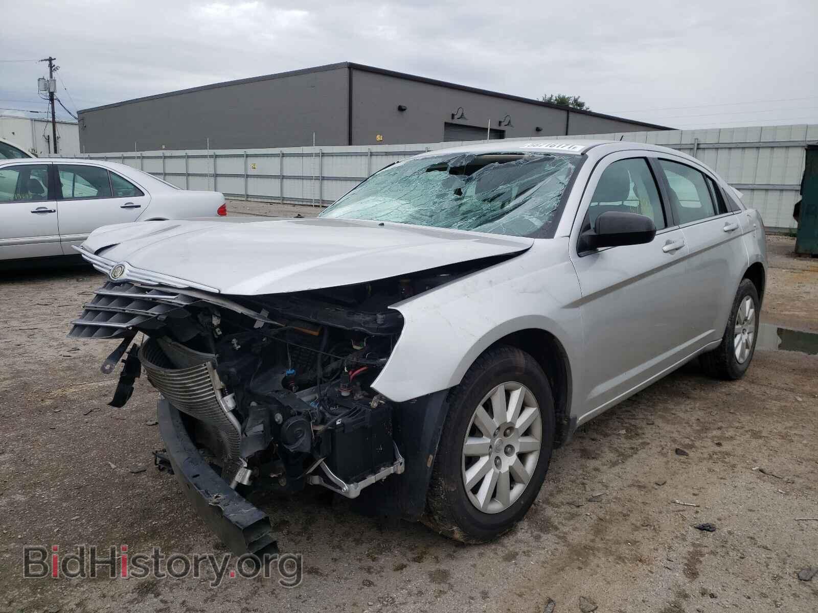2010 CHRYSLER SEBRING - VIN: 1C3CC4FB6AN100407 - Фото 2