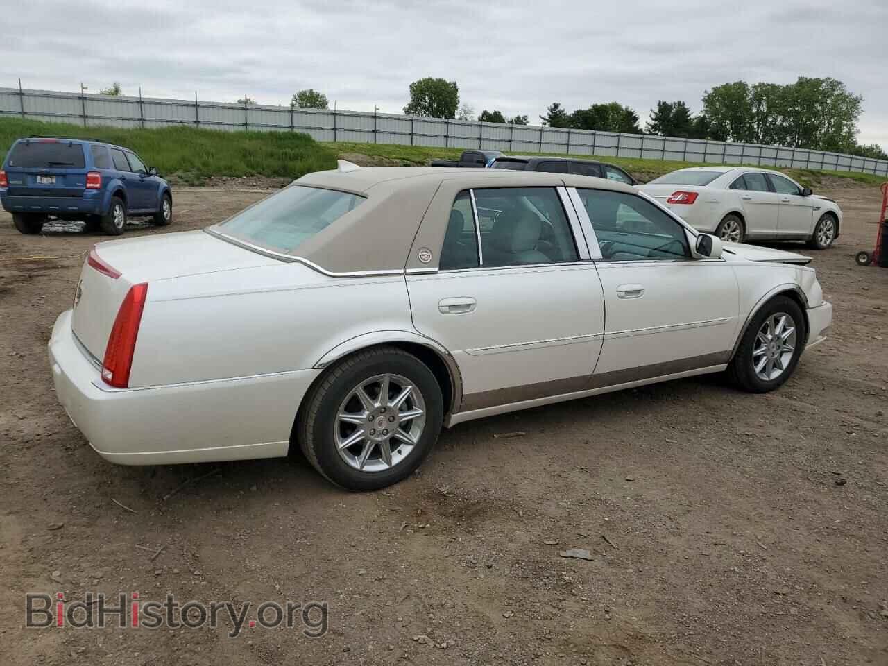 2011 CADILLAC DTS - VIN: 1G6KD5E67BU122196 - Фото 3