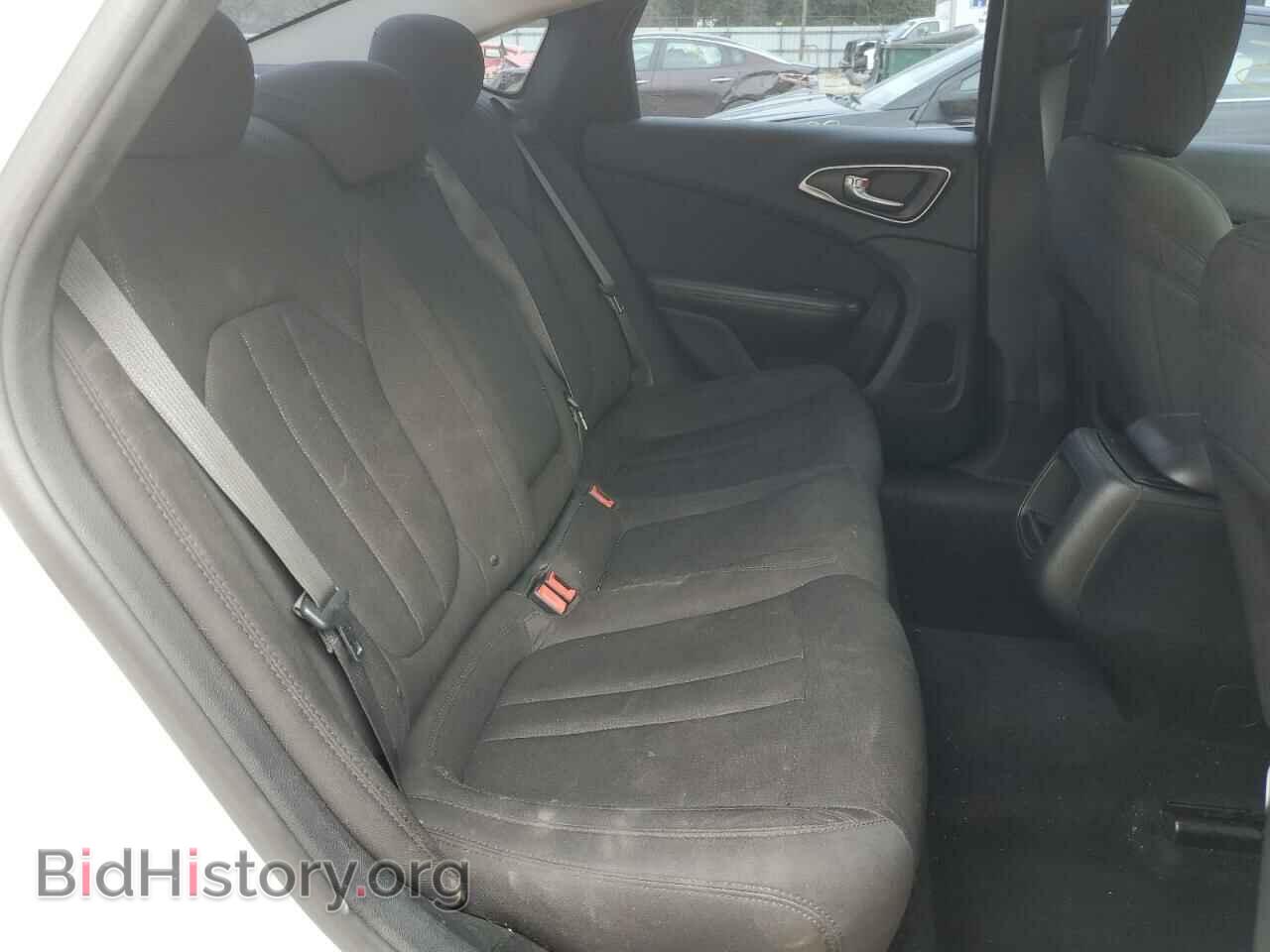 2015 CHRYSLER 200 - VIN: 1C3CCCAB2FN587341 - Фото 6