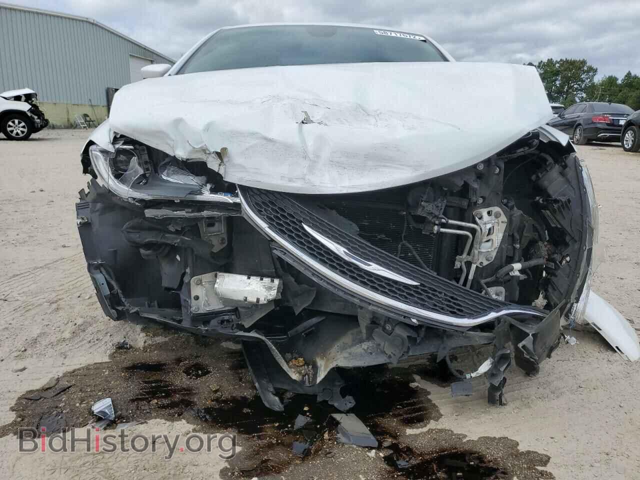 2015 CHRYSLER 200 - VIN: 1C3CCCAB2FN587341 - Фото 9