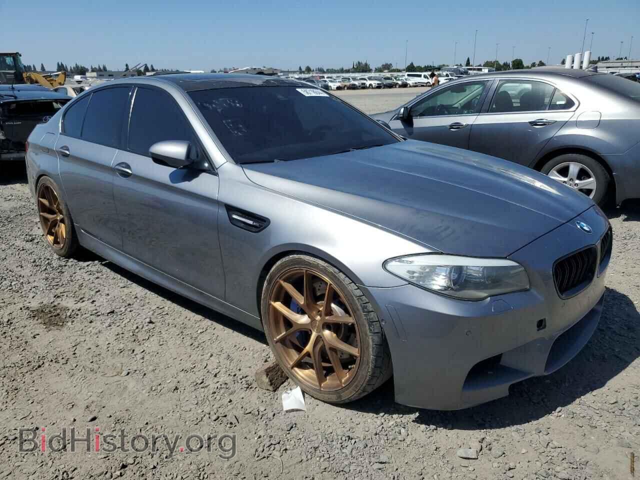 2013 BMW M5 - VIN: WBSFV9C53DD096365 - Фото 4