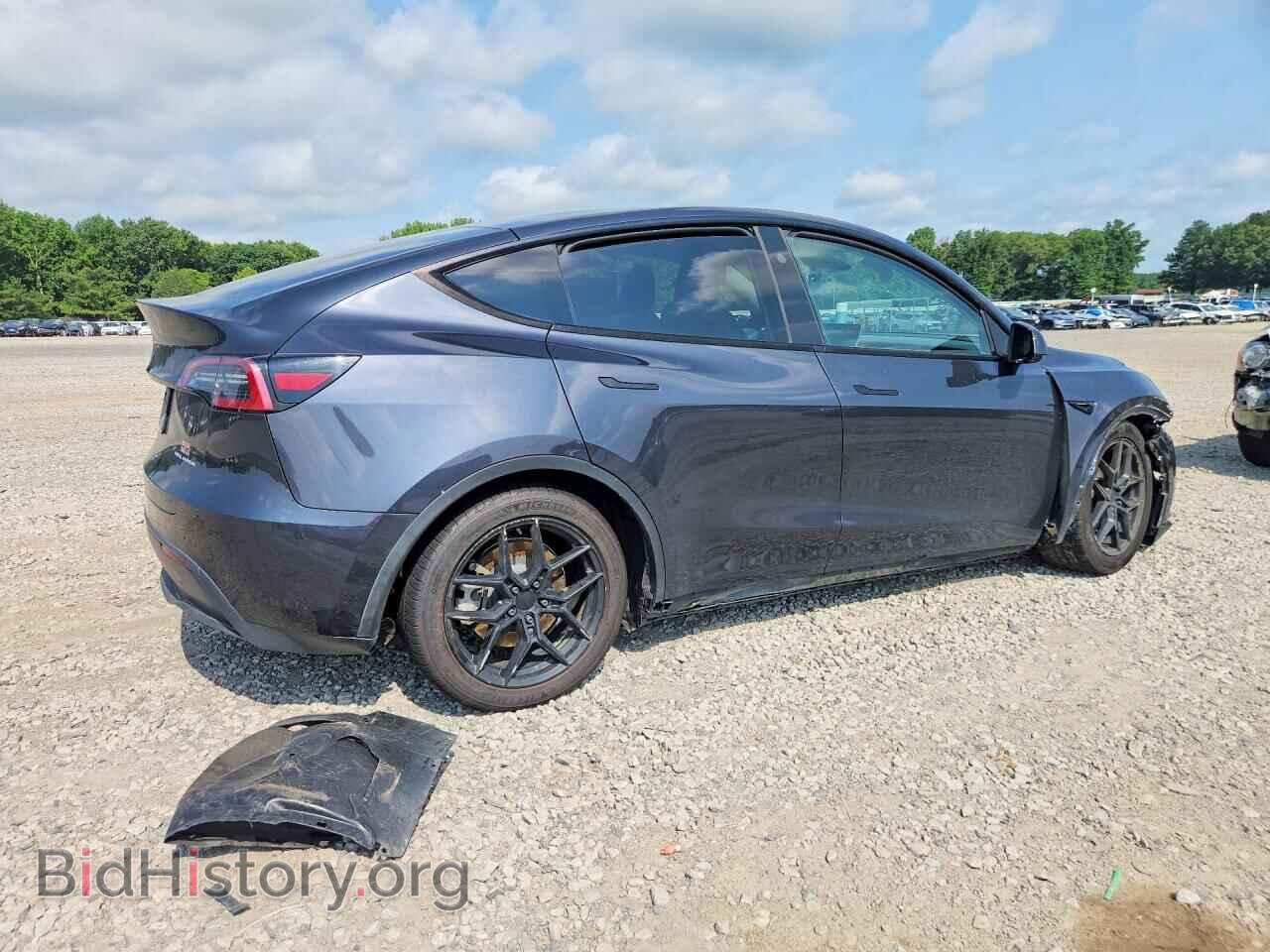 2024 TESLA MODEL Y - VIN: 7SAYGDEE3RF993411 - Photo 3