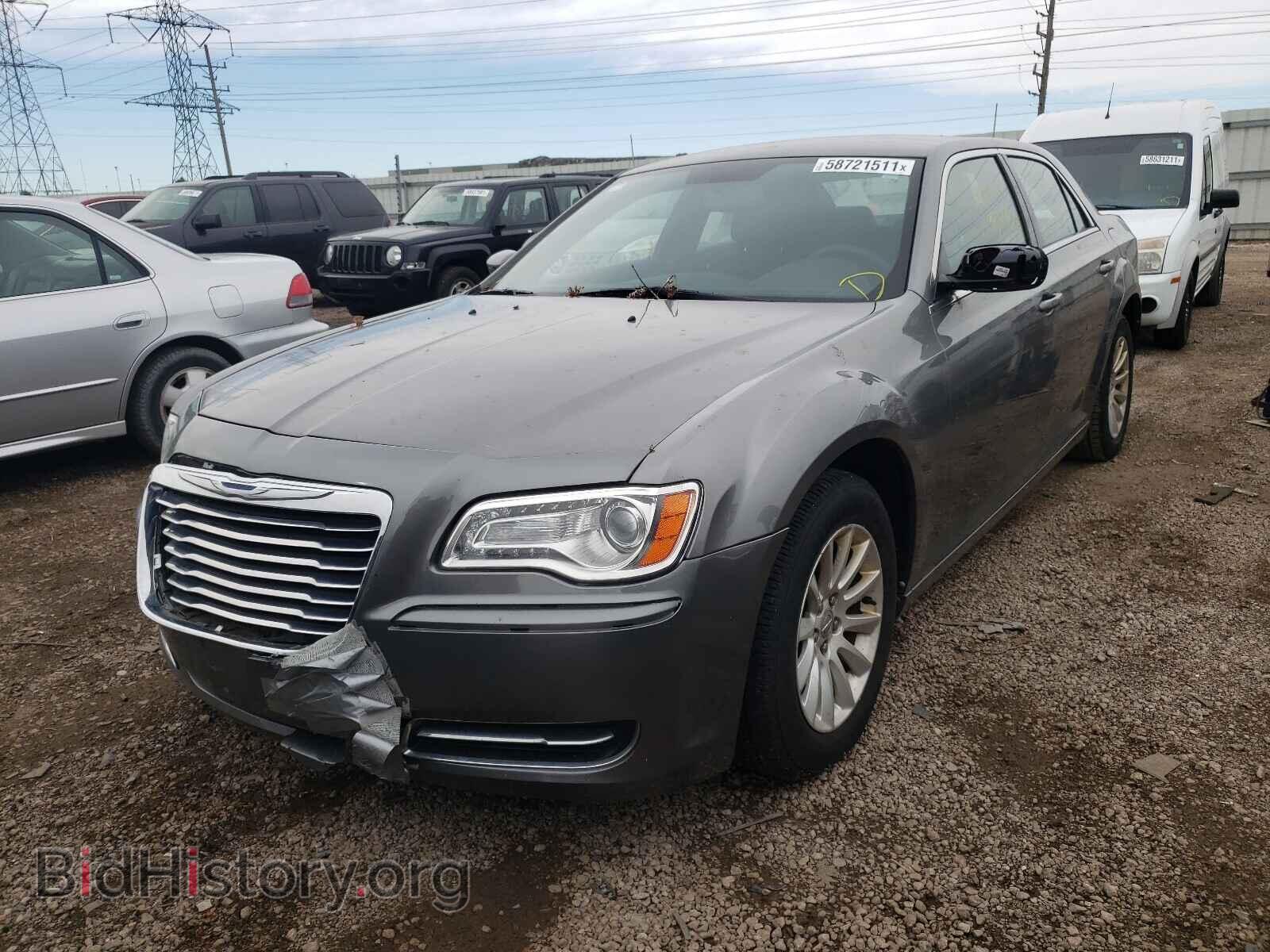 2012 CHRYSLER 300 - VIN: 2C3CCAAG9CH114105 - Фото 2